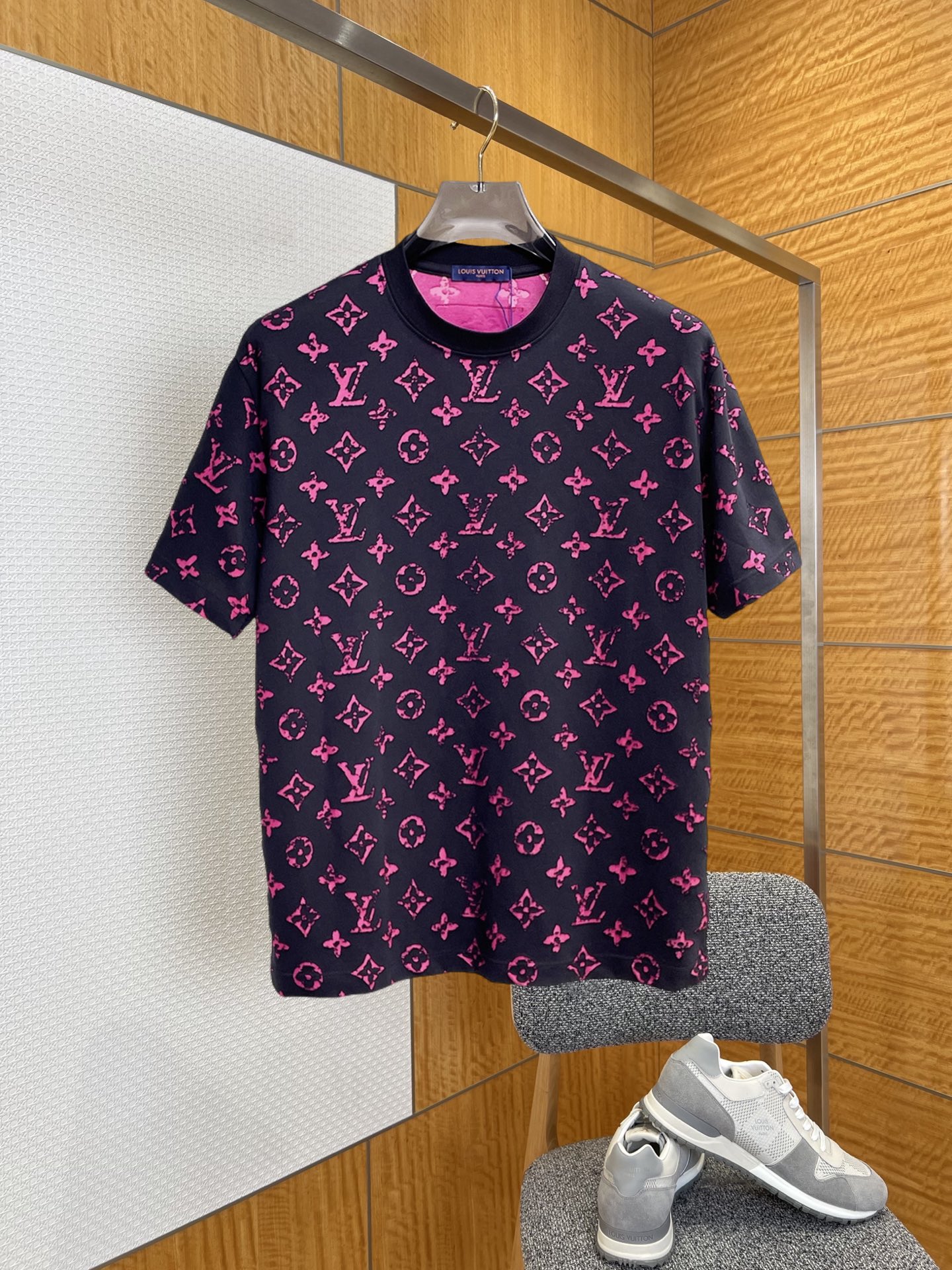 short sleeves